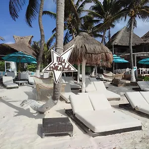 Отель Estrellas - Located At The Party Zone, Тулум